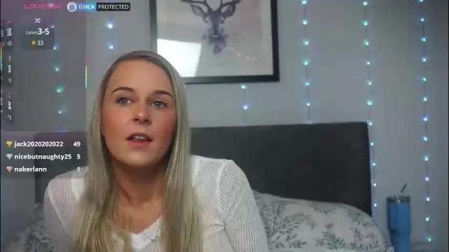 Image 6 of april_flix Stream on Chaturbate on 1 month ago