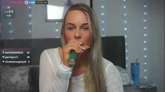 Image 8 of april_flix Stream on Chaturbate on 1 month ago