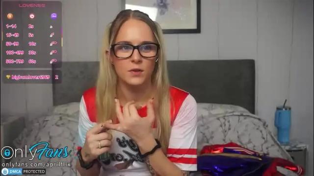 Image 6 of april_flix Stream on Chaturbate on 9 days ago