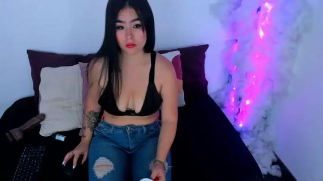 Thumbnail 1, april_hotson's Stream at Chaturbate, 16 months ago