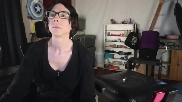 Image 2 of april_show_her Stream on Chaturbate on 1 month ago