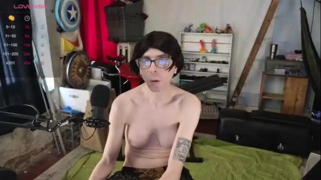 Image 12 of april_show_her Stream on Chaturbate on 16 days ago