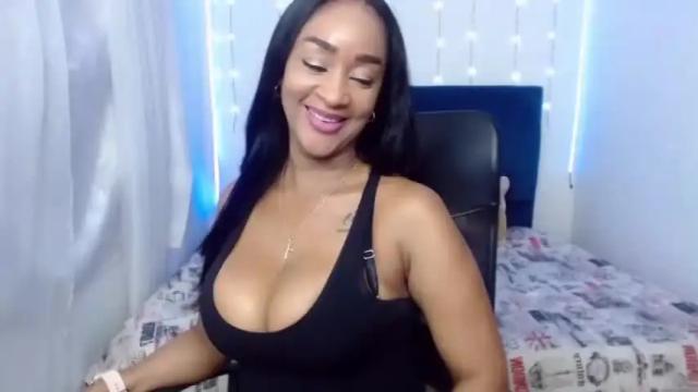 Image 5 of april_tayloor Stream on Chaturbate on 11 months ago