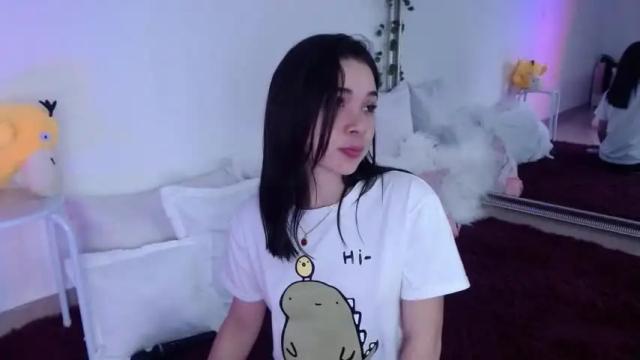 Image 6 of aprildubois_ Stream on Chaturbate on 13 months ago