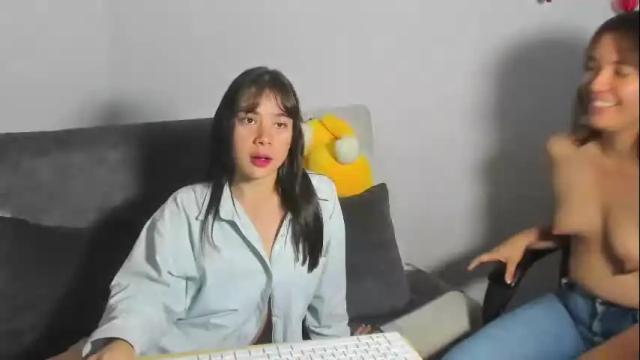 Image 2 of aprildubois_ Stream on Chaturbate on 6 months ago