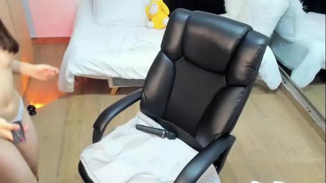 Thumbnail 3, aprildubois_'s Stream at Chaturbate, 3 months ago
