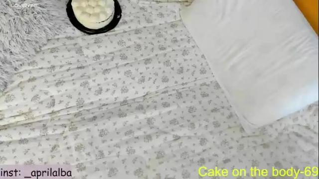 Image 7 of aprilinalba Stream on Chaturbate on 23 days ago