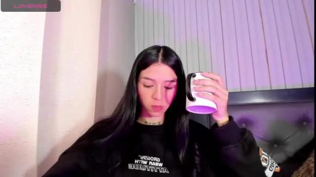 Thumbnail 1, apriljhonnes's Stream at Chaturbate, 19 months ago