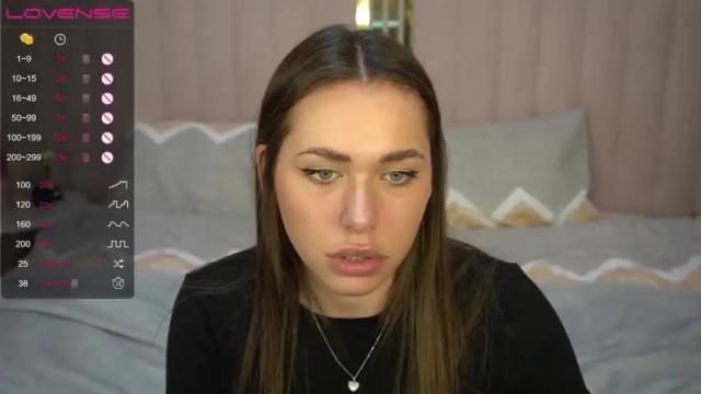 Image 8 of aprill_lin Stream on Chaturbate on 18 months ago