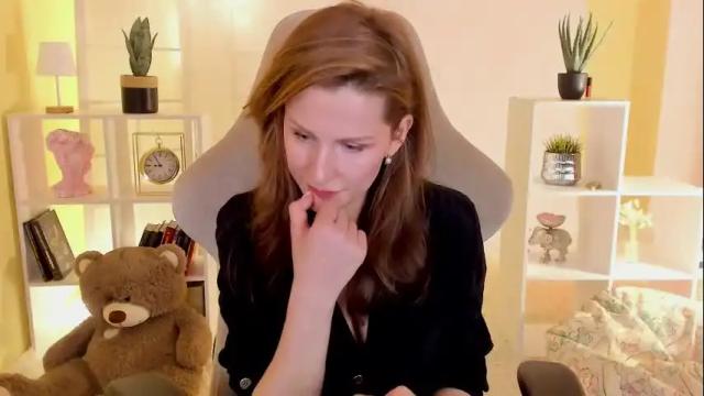 Image 12 of aprill_o_nill Stream on Chaturbate on 1 month ago