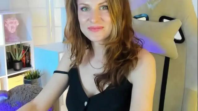 Image 3 of aprill_o_nill Stream on Chaturbate on 1 month ago