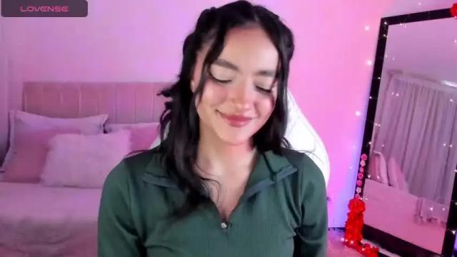 Image 8 of aprillholly Stream on Chaturbate on 21 months ago