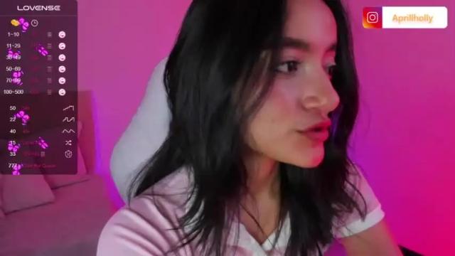 Image 6 of aprillholly Stream on Chaturbate on 21 months ago