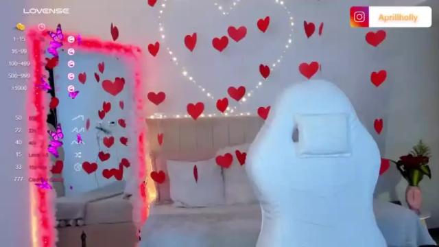 Image 4 of aprillholly Stream on Chaturbate on 21 months ago