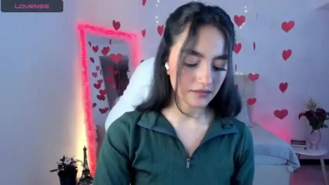 Image 3 of aprillholly Stream on Chaturbate on 20 months ago