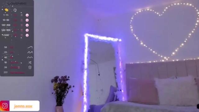 Image 4 of aprillholly Stream on Chaturbate on 19 months ago