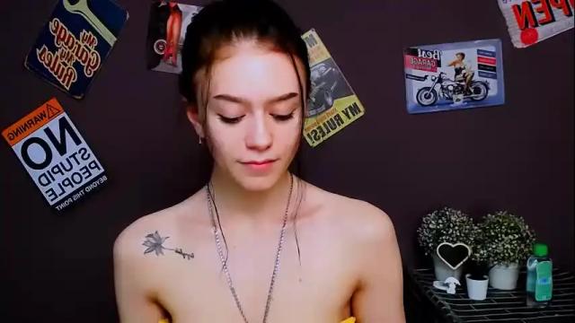 Image 12 of aprillswift_ Stream on Chaturbate on 13 days ago