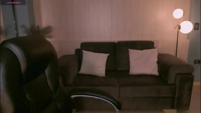 Image 3 of aprilrhodes_ Stream on Chaturbate on 1 month ago