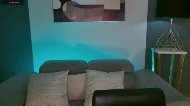 Image 2 of aprilrhodes_ Stream on Chaturbate on 1 month ago