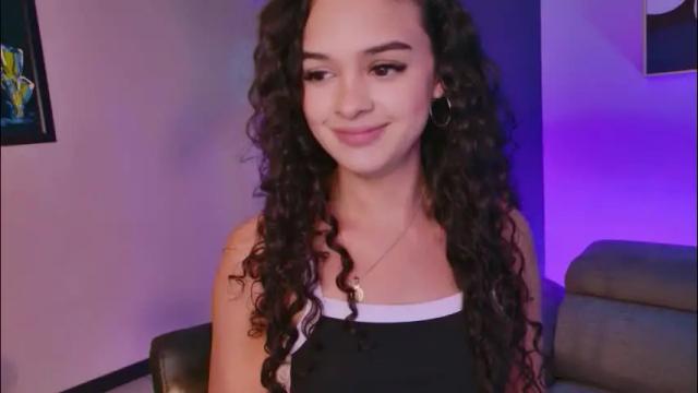 Image 11 of aprilrhodes_ Stream on Chaturbate on 1 month ago