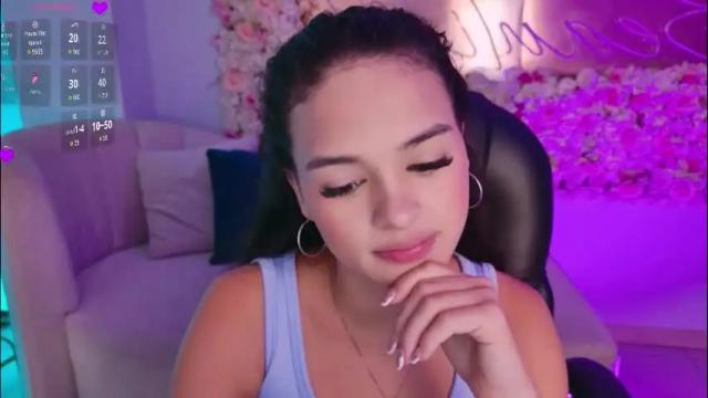 Image 8 of aprilrhodes_ Stream on Chaturbate on 1 month ago