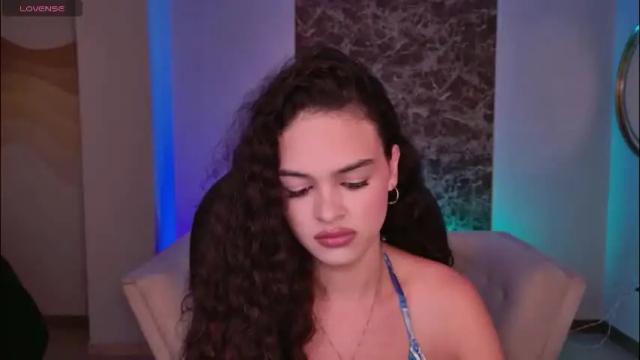 Image 2 of aprilrhodes_ Stream on Chaturbate on 5 days ago