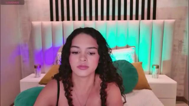 Image 2 of aprilrhodes_ Stream on Chaturbate on 1 day ago