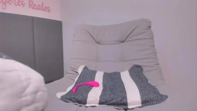 Image 3 of aprilricci Stream on Chaturbate on 13 months ago