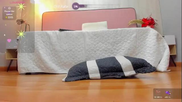 Image 10 of aprilricci Stream on Chaturbate on 10 days ago