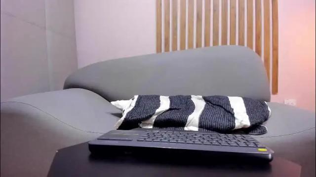 Image 11 of aprilricci Stream on Chaturbate on 16 days ago
