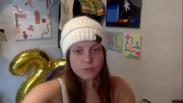 Image 2 of aprilshowers23 Stream on Chaturbate on 17 months ago