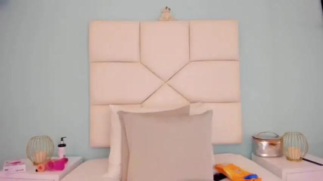 Image 7 of aprilsweet26 Stream on Chaturbate on 18 months ago