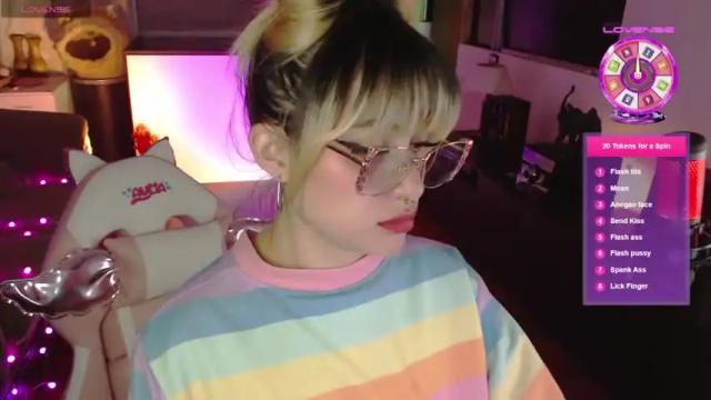 Image 2 of aquamarinebubble Stream on Chaturbate on 14 months ago