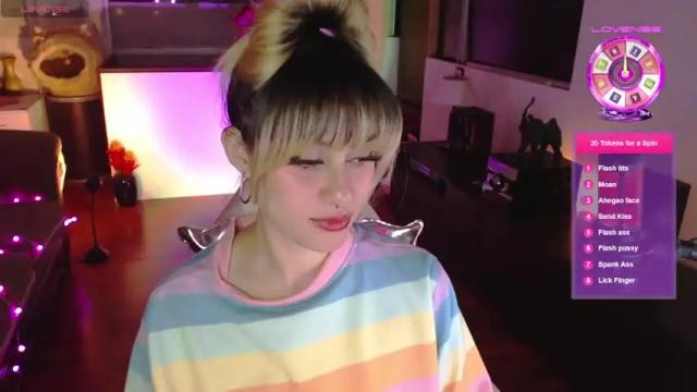 Image 7 of aquamarinebubble Stream on Chaturbate on 14 months ago
