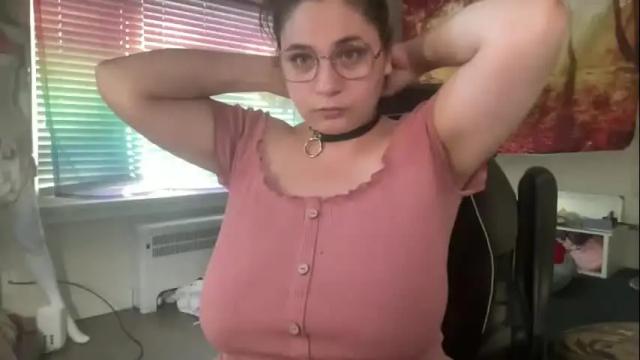 Image 7 of arabbustybeauty Stream on Chaturbate on 23 days ago