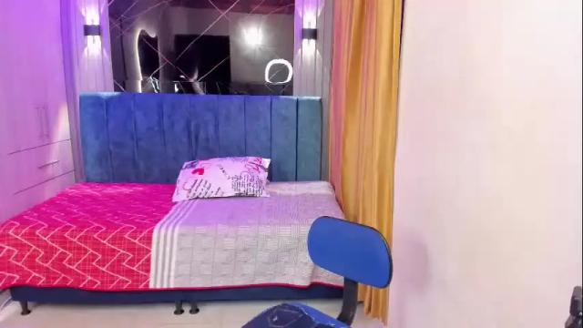 Image 3 of arbella_grey Stream on Chaturbate on 7 months ago