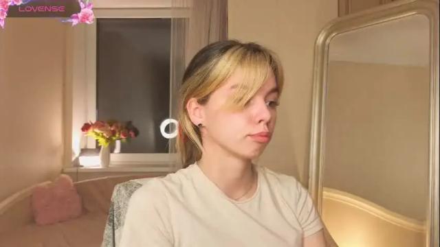 Image 2 of ardithbulson Stream on Chaturbate on 10 days ago