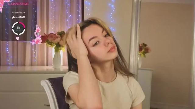 Image 2 of ardithbulson Stream on Chaturbate on 7 days ago