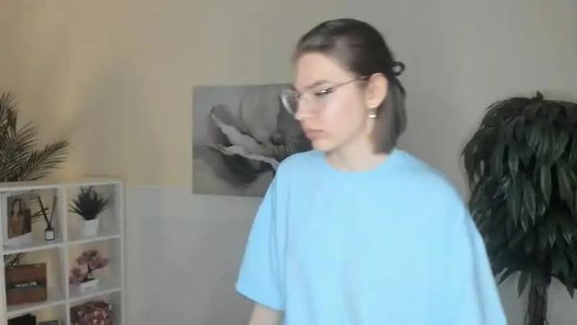 Image 8 of ardithhartill Stream on Chaturbate on 14 months ago