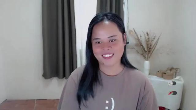 Image 4 of arella_babes Stream on Chaturbate on 8 months ago