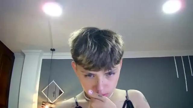 Image 8 of arescollings Stream on Chaturbate on 25 months ago