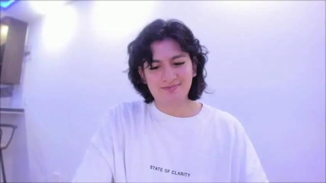 Image 4 of ari_artis Stream on Chaturbate on 19 months ago
