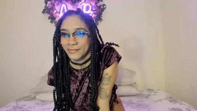 Image 2 of ari_barthon Stream on Chaturbate on 14 months ago