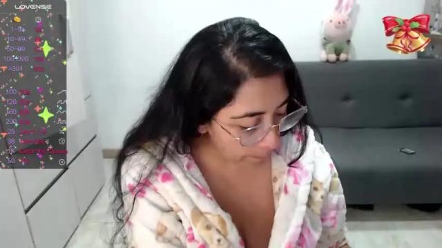 Image 8 of ari_ferrarii Stream on Chaturbate on 17 months ago