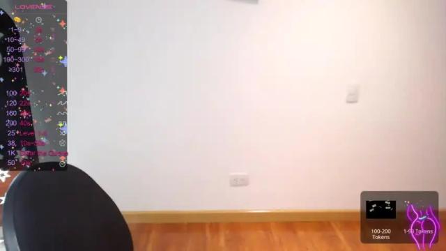 Image 10 of ari_ferrarii Stream on Chaturbate on 16 months ago