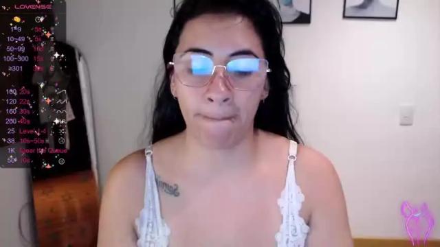Image 6 of ari_ferrarii Stream on Chaturbate on 16 months ago
