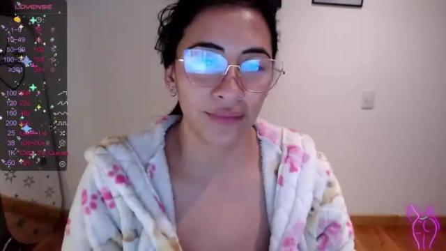 Image 12 of ari_ferrarii Stream on Chaturbate on 16 months ago