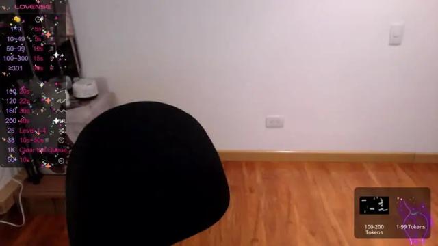 Image 3 of ari_ferrarii Stream on Chaturbate on 14 months ago