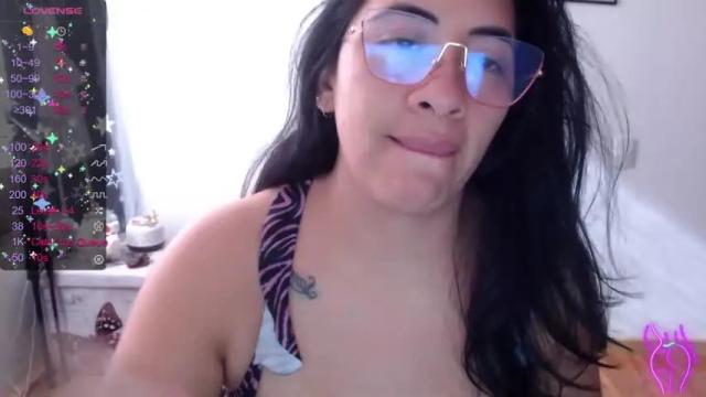 Image 6 of ari_ferrarii Stream on Chaturbate on 14 months ago