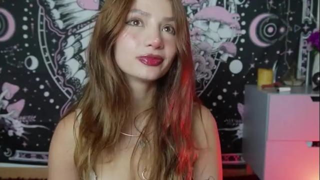 Image 3 of ari_kat666 Stream on Chaturbate on 23 days ago